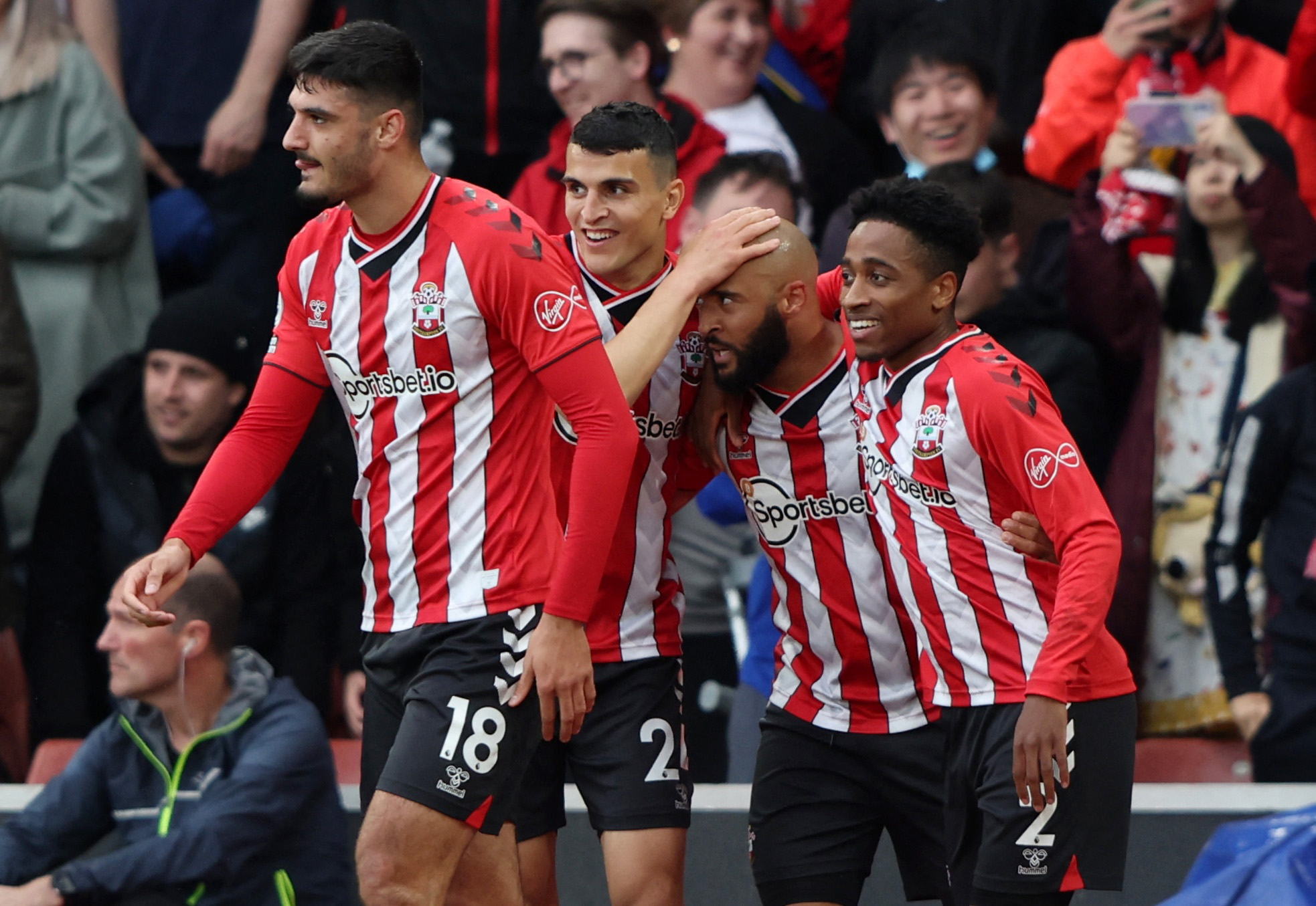 国足最新热身赛表现亮眼