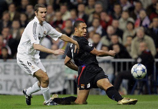 与4结缘，多特5轮欧冠联赛有4轮打入4球，剩下1轮被曼城进4球