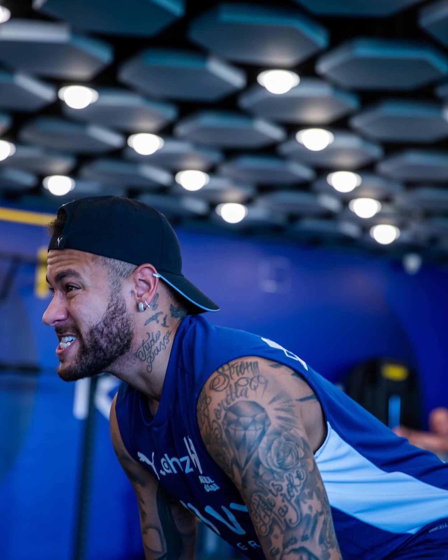 意甲半场：劳塔罗破门，莫拉塔伤退，国米1-0科莫