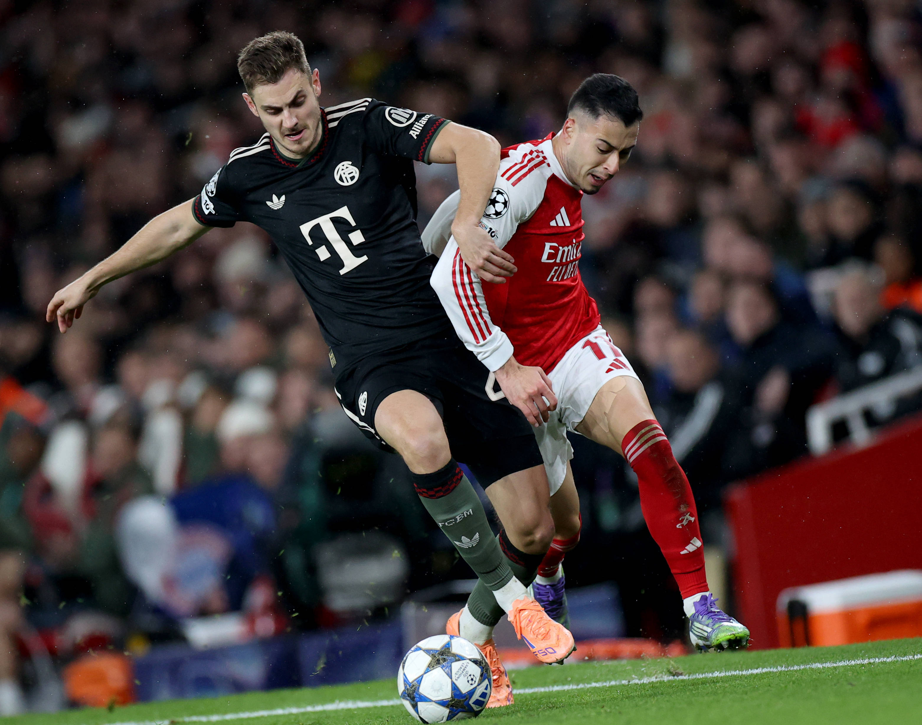 皇家马德里在圣马梅斯胜利后的录像：激情与荣耀的完美展现