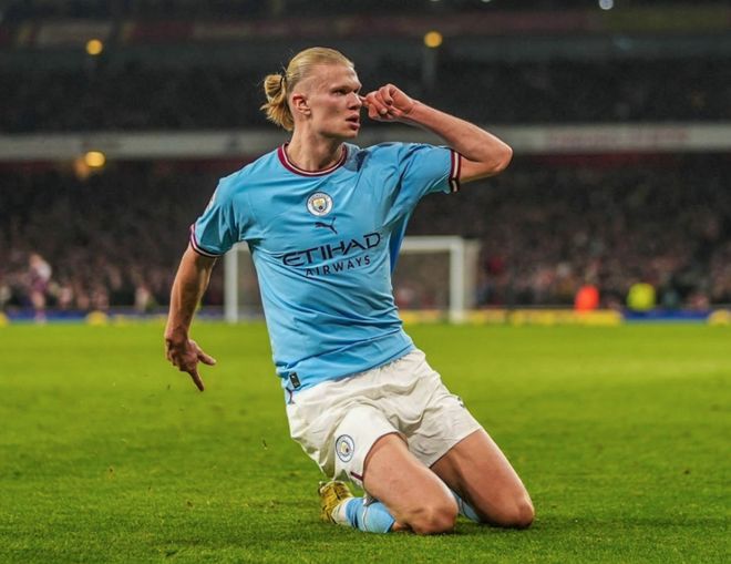 队记：鹈鹕不会贱卖琼斯和墨菲，要价不会低于一个首轮