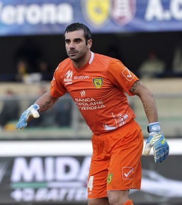 加拿大国家队官方：补招沙菲尔伯格顶替拉林对阵委内瑞拉（加拿大男足官宣：沙菲尔伯格顶替拉林入选，将战委内瑞拉）