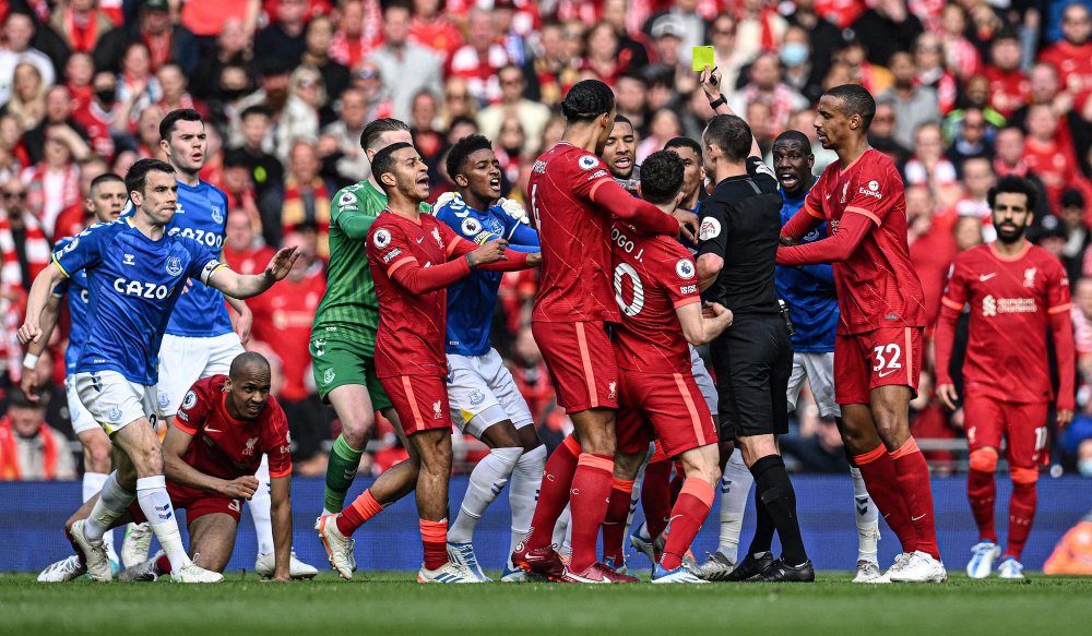 里尔主帅：首次见到一个点球主罚三次，我们战胜了欧联夺冠热门（里尔主帅：生平首次见同一粒点球连罚三次，我们力克欧联杯夺冠热门）