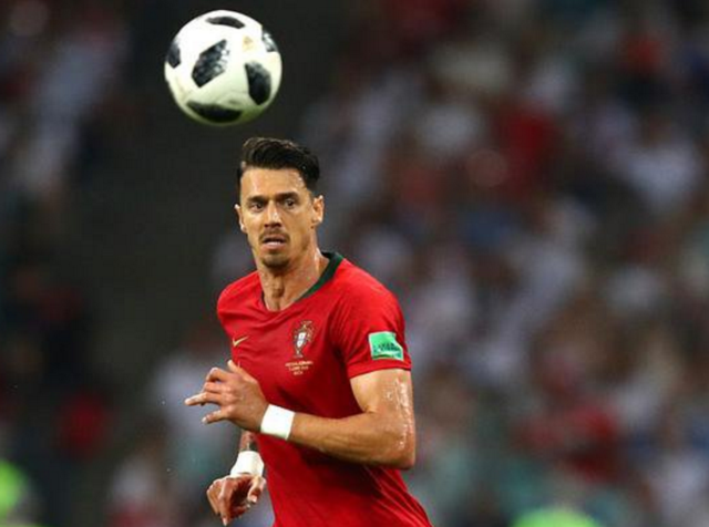 亚冠第5轮最佳球员候选名单出炉，中超独苗入选，他却高兴不起来（亚冠第5轮最佳球员候选名单公布，中超仅一人入围，他却笑不出来）